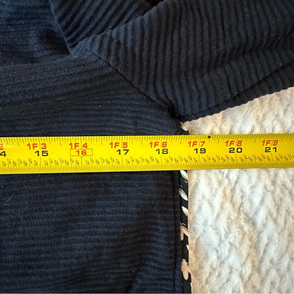 LOFT Navy Blue Ribbed Floral Mixed Media Blouse, 3/4 sleeve, size XS - Picture 9 of 9